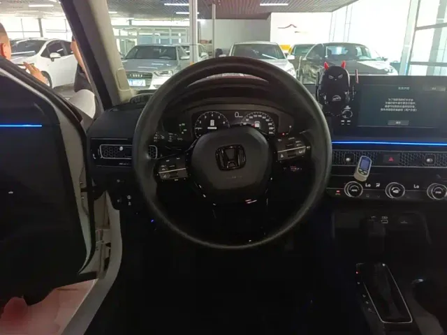 Honda Civic — Фото автомобиля 10
