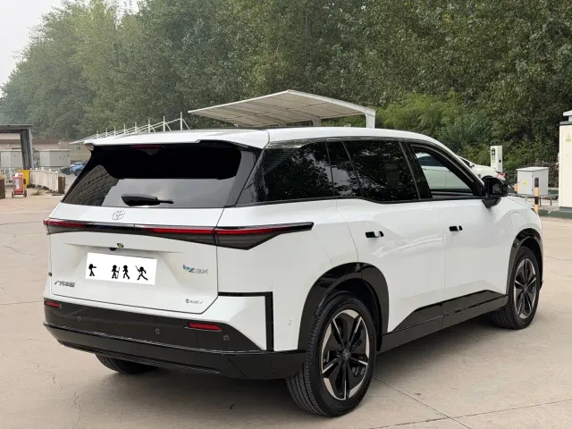Toyota BoZhi 3X — Фото автомобиля 25