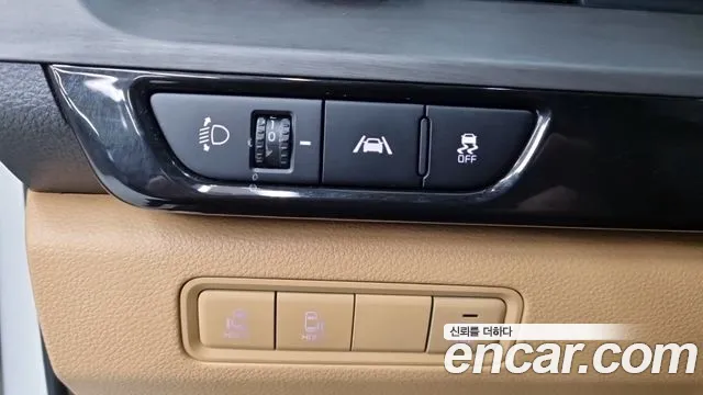 Kia Canival Carnival 4 поколение Дизель 9 мест Prestige — Фото автомобиля 17