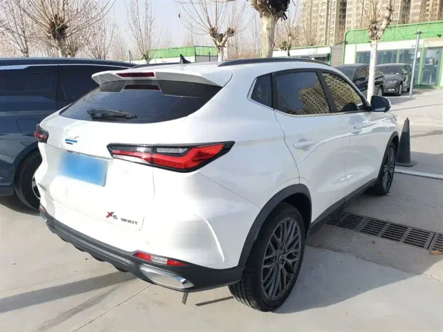 Changan Oushang X5 — Фото автомобиля 6