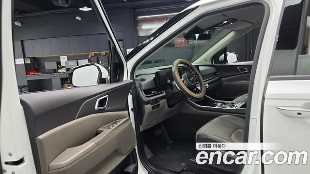 Kia Carnival 4th Gen — Фото автомобиля 10