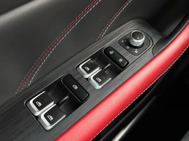Geely Emgrand S — Фото автомобиля 11