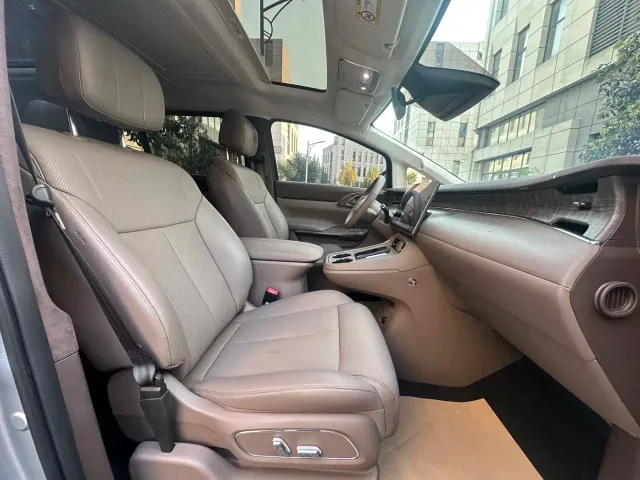 Arcfox Wendao V9 — Фото автомобиля 30