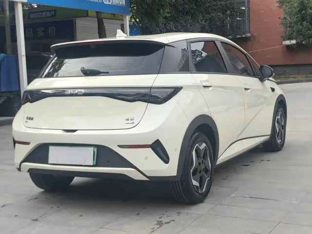 BYD Dolphin — Фото автомобиля 10