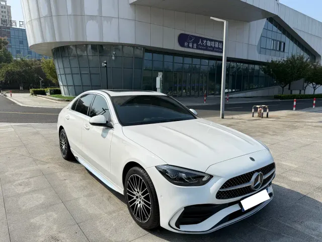 Mercedes-Benz C-Class — Фото автомобиля 3