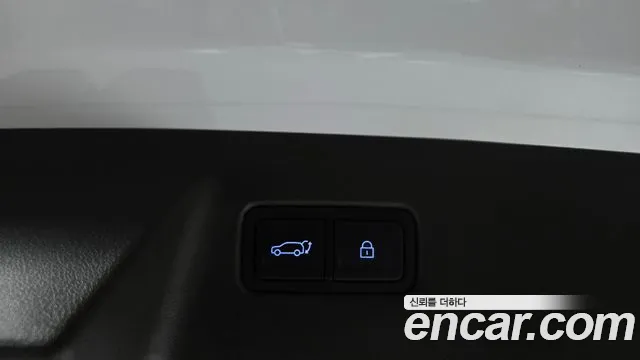 Hyundai Santafe Santa Fe (MX5) Бензин 2.5T 2WD — Фото автомобиля 16