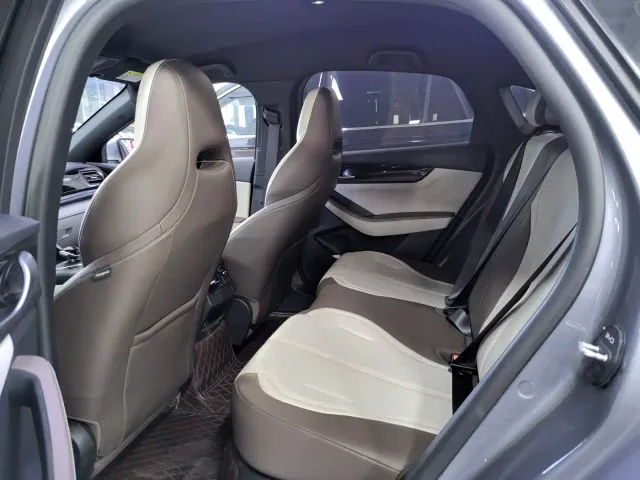 BYD Qin PLUS — Фото автомобиля 9