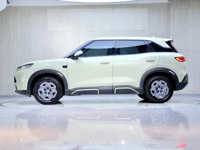 BYD Yuan UP — Фото автомобиля 4