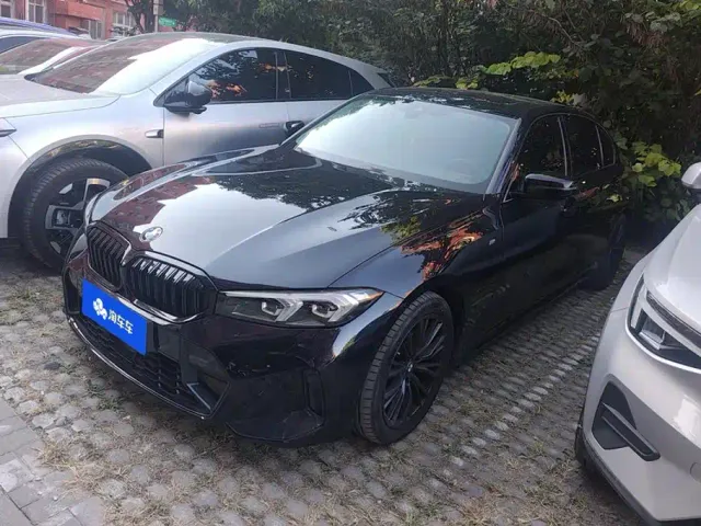 Фотография автомобиля — BMW 3 Series