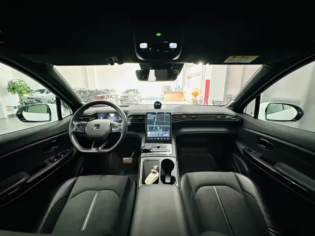 Nio EC6 — Фото автомобиля 12
