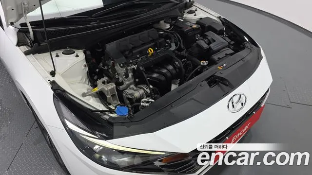 Hyundai AVANTE Avante (CN7) — Фото автомобиля 4