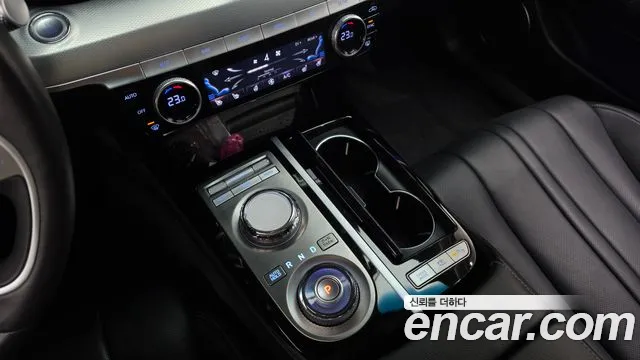 Genesis G80 Electrified G80 (RG3) — Фото автомобиля 6