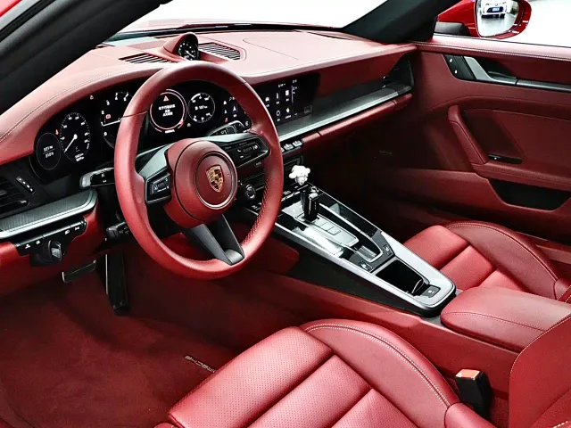 Porsche 911 — Фото автомобиля 10