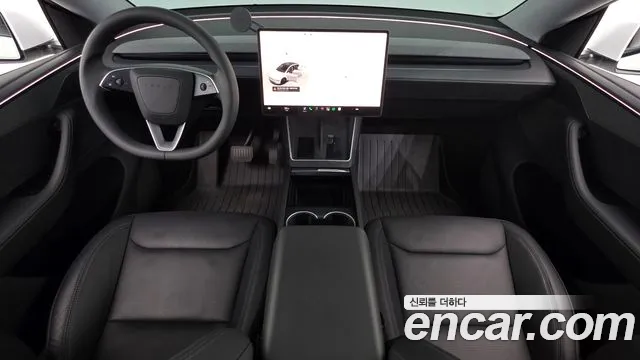 Tesla Model Y — Фото автомобиля 10