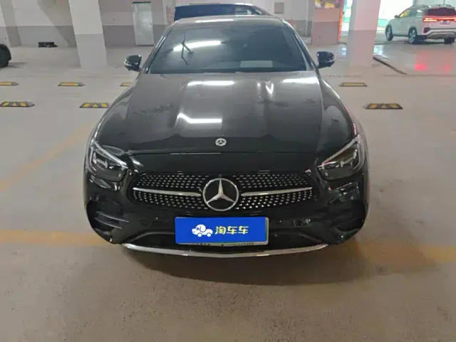 Mercedes-Benz E-Class — Фото автомобиля 2