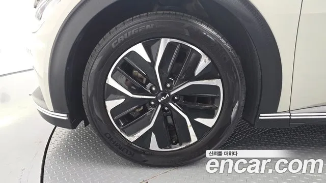 Фотография автомобиля — Kia EV6