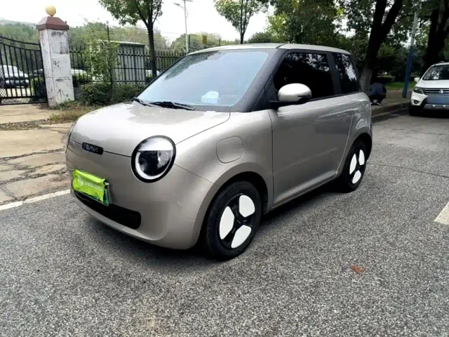 Фотография автомобиля — Changan Lumin