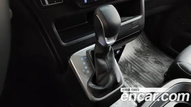 Hyundai Staria — Фото автомобиля 9