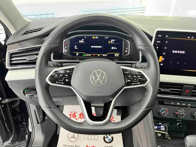 Volkswagen Tiguan L — Фото автомобиля 13