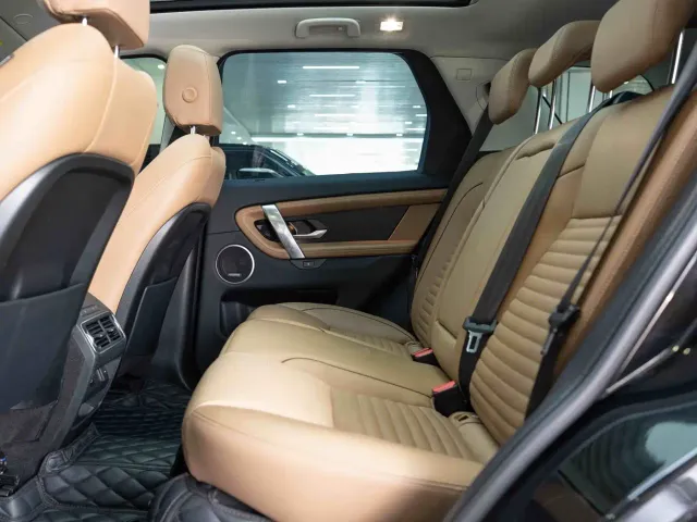 Land Rover Discovery Sport — Фото автомобиля 15