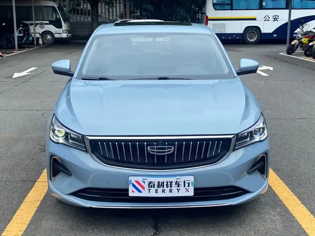 Geely Emgrand — Фото автомобиля 2