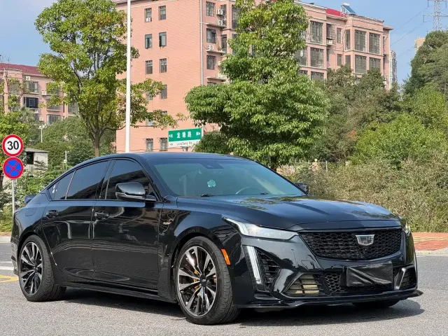 Cadillac CT5 — Фото автомобиля 3