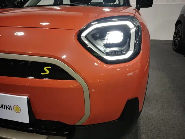 MINI Electric ACEMAN — Фото автомобиля 23