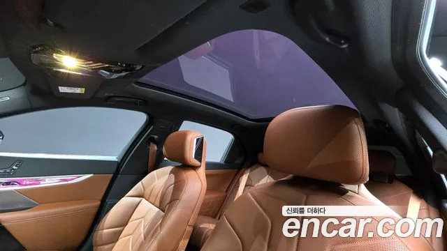 BMW 7 Series G70 — Фото автомобиля 16