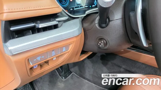 Genesis G80 Бензин 2.5 турбо AWD — Фото автомобиля 17