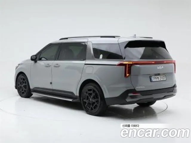 Kia Carnival — Фото автомобиля 4