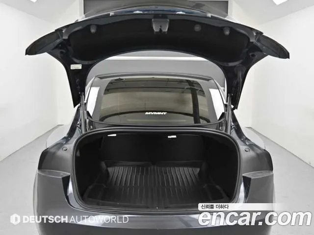 Tesla Model 3 — Фото автомобиля 19