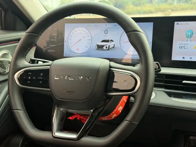 Chery Arrizo 8 — Фото автомобиля 5