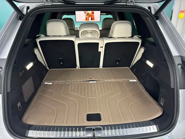 Li Auto Li L8 — Фото автомобиля 13