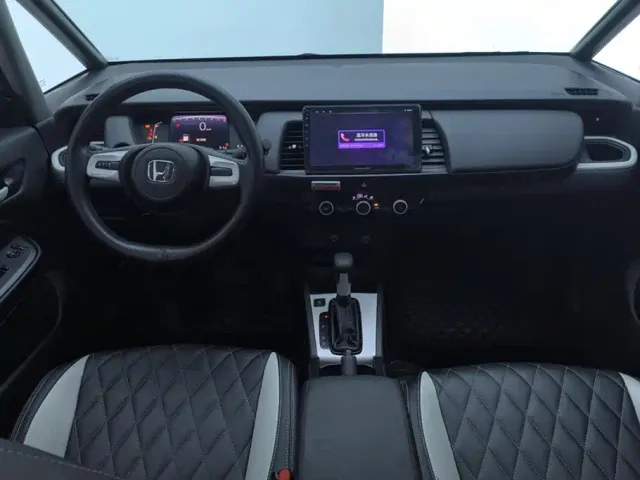 Honda Fit — Фото автомобиля 12