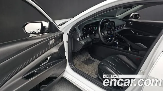 Hyundai Avante CN7 — Фото автомобиля 15