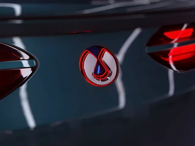 Denza Z9GT — Фото автомобиля 22
