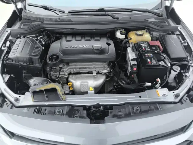 Chevrolet Monza — Фото автомобиля 10