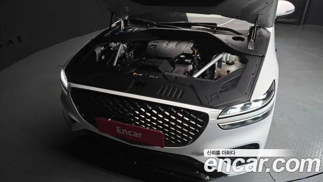 Genesis GV70 — Фото автомобиля 6