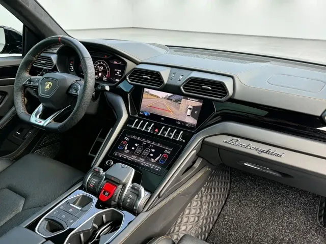Lamborghini Urus — Фото автомобиля 8