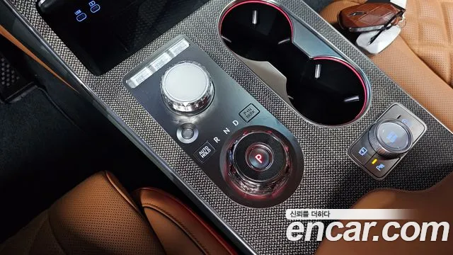Genesis GV80 — Фото автомобиля 12