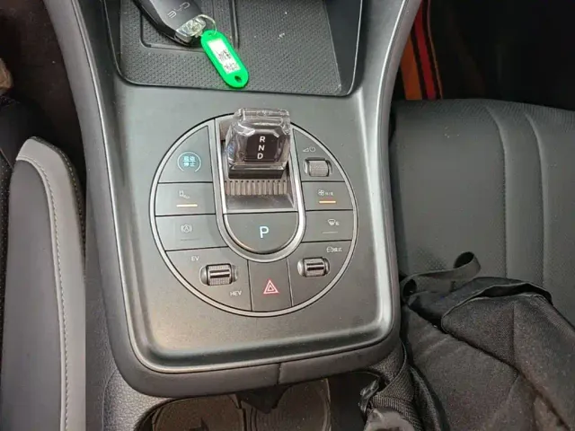 BYD Seal 05 DM-i — Фото автомобиля 13