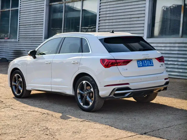 Audi Q3 — Фото автомобиля 26