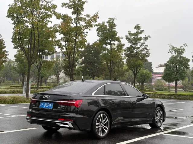 Audi A6L — Фото автомобиля 4
