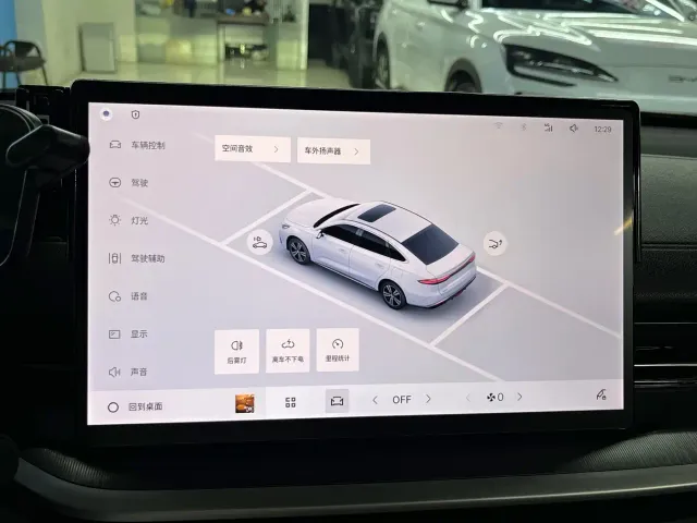 Geely Galaxy Stellar 6 — Фото автомобиля 11