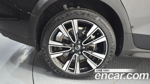 Вольво V60 V60 Cross Country 2 поколение B5 Ultimate AWD — Фото автомобиля 5