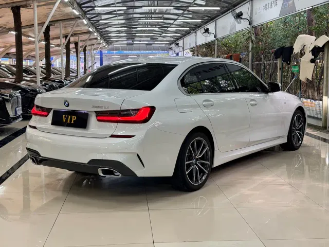 BMW 3 Series — Фото автомобиля 4