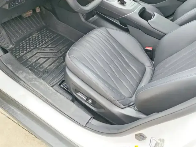 Changan Lamore — Фото автомобиля 9