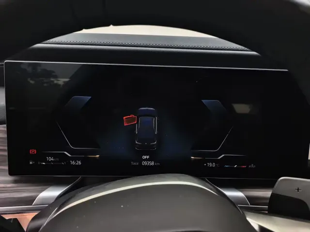 BMW 7 Series — Фото автомобиля 12