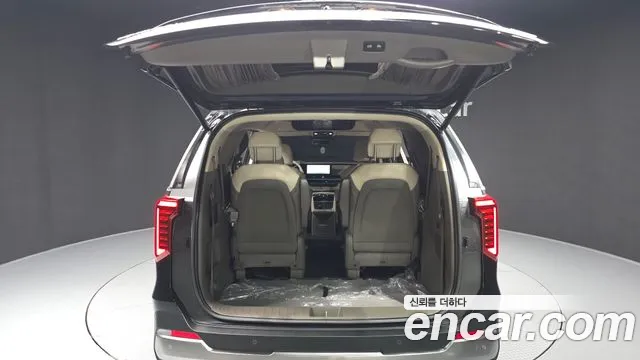 Kia Carnival Generation 4 — Фото автомобиля 26