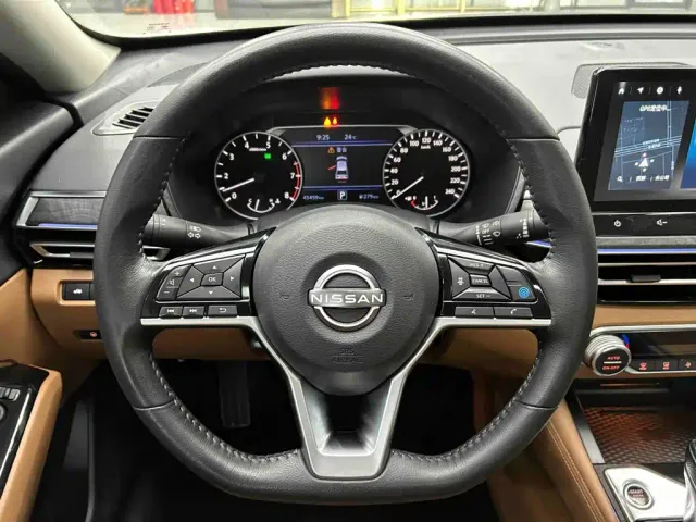 Nissan Teana — Фото автомобиля 8